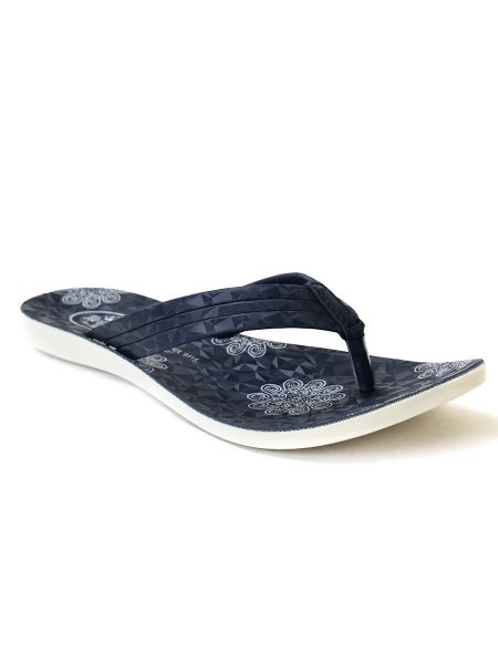 Skechers women chappal hot sale
