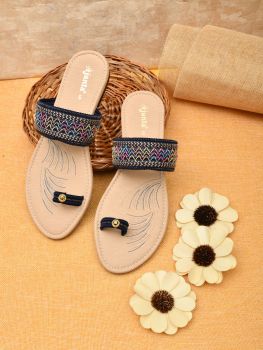 Superstarer Fashion Bling Diamond Slide Crystal Sandal for Ladies Fancy  Design Women Female Flat Outdoor Indoor Slipper - China Crystal Slippers  and Flat Slippers price | Made-in-China.com